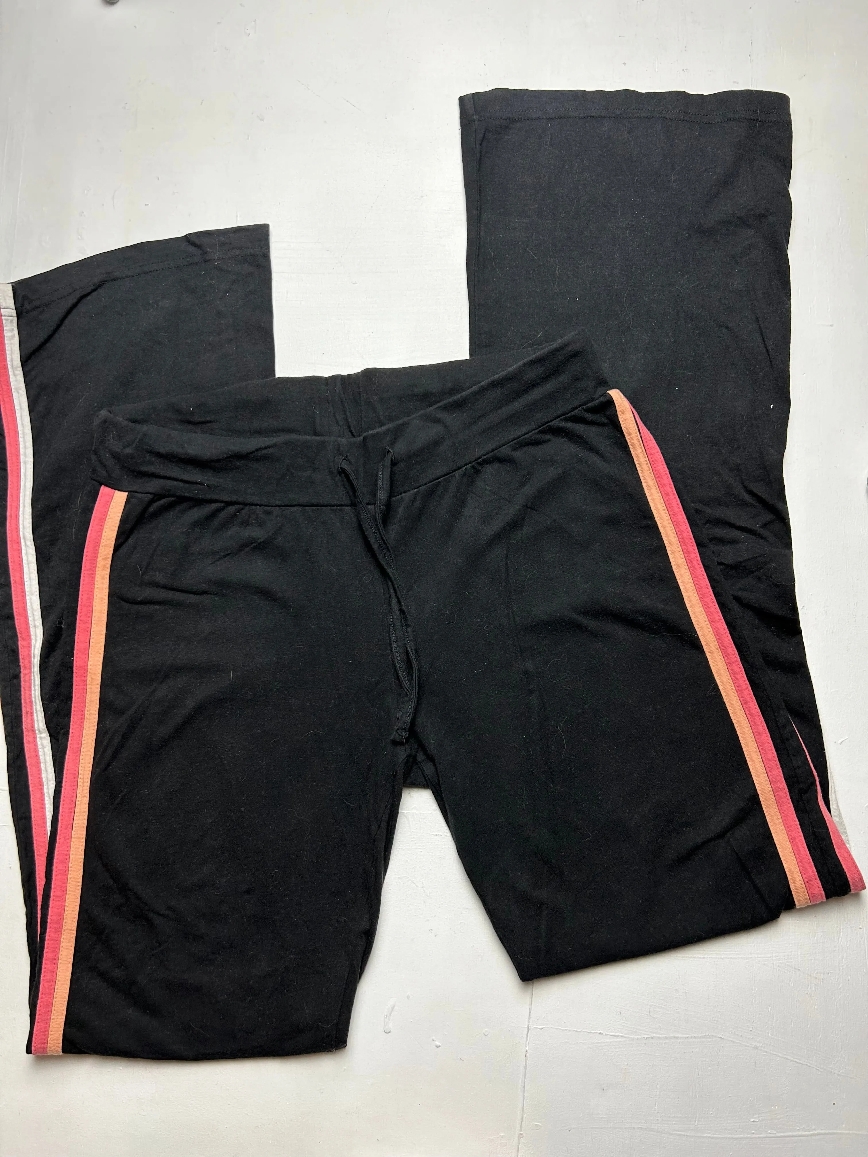 Black & orange flare gym pants y2k vintage (S/M)