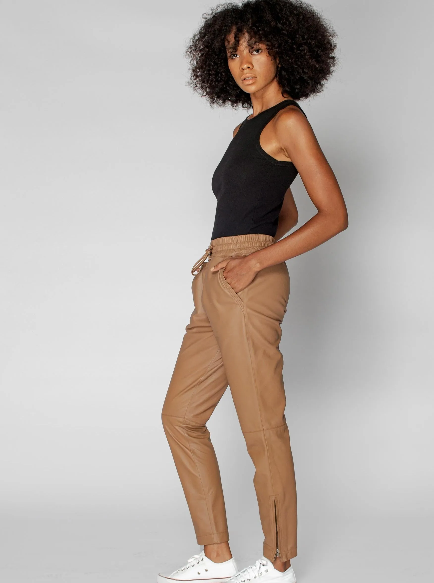 GEMMA LEATHER JOGGER - MOCHA