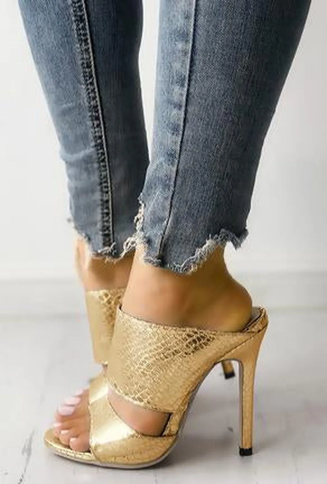 GRACE - GOLD MULE SANDALS