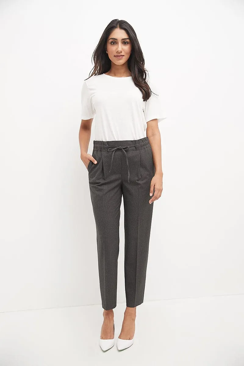 Pull-on Trousers with Real Pockets