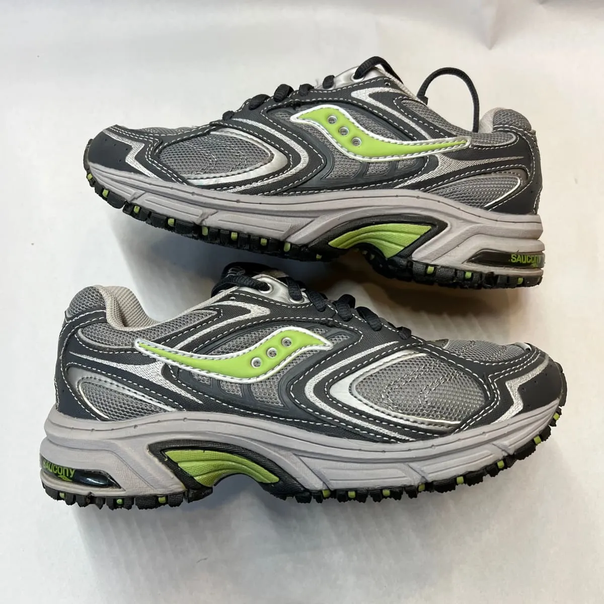 Women's Saucony Ridge TR-Original Trail Running Shoe - Gray/Green- Size 6.5M Preowned